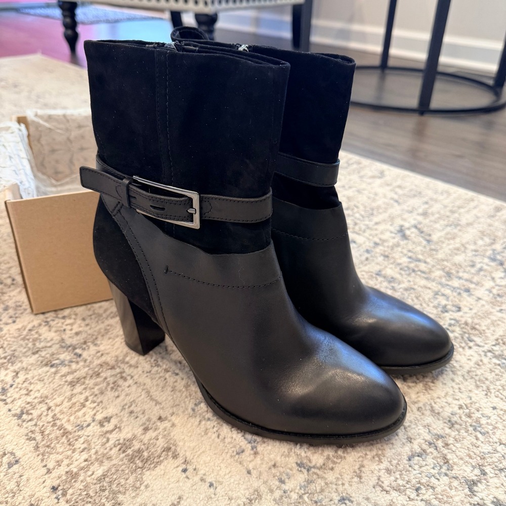 NIB CLARKS‎ Kacia Garnet Black Leather Suede Ankle Boots Buckle Block Heel 10M